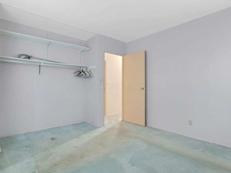 3882 Glenfield Road, Columbus, OH 43232 Photo 20