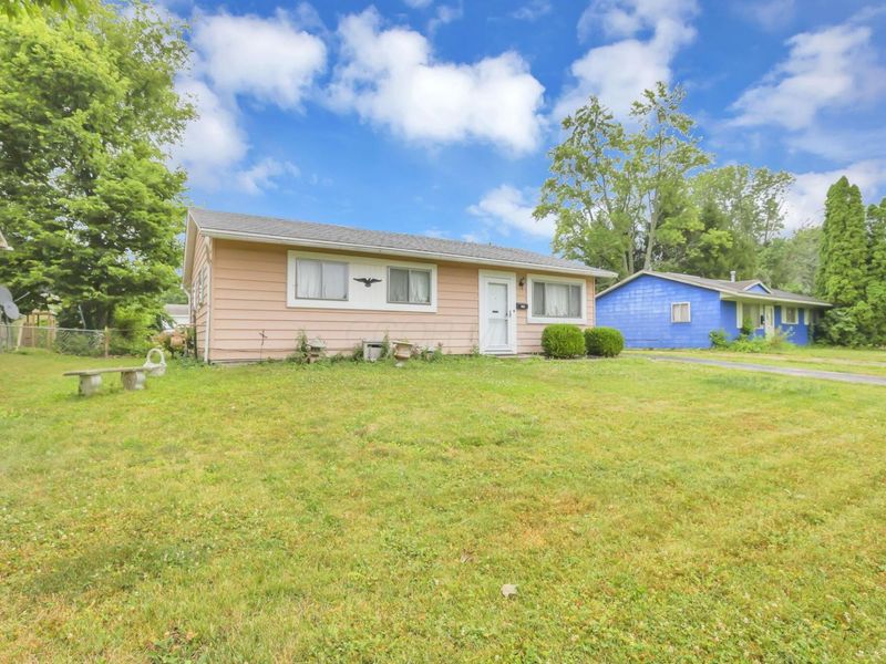 3882 Glenfield Road, Columbus, OH 43232 Photo 3