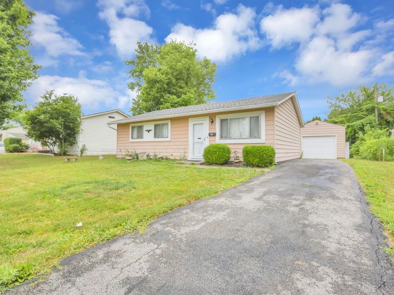 3882 Glenfield Road, Columbus, OH 43232 Photo 4