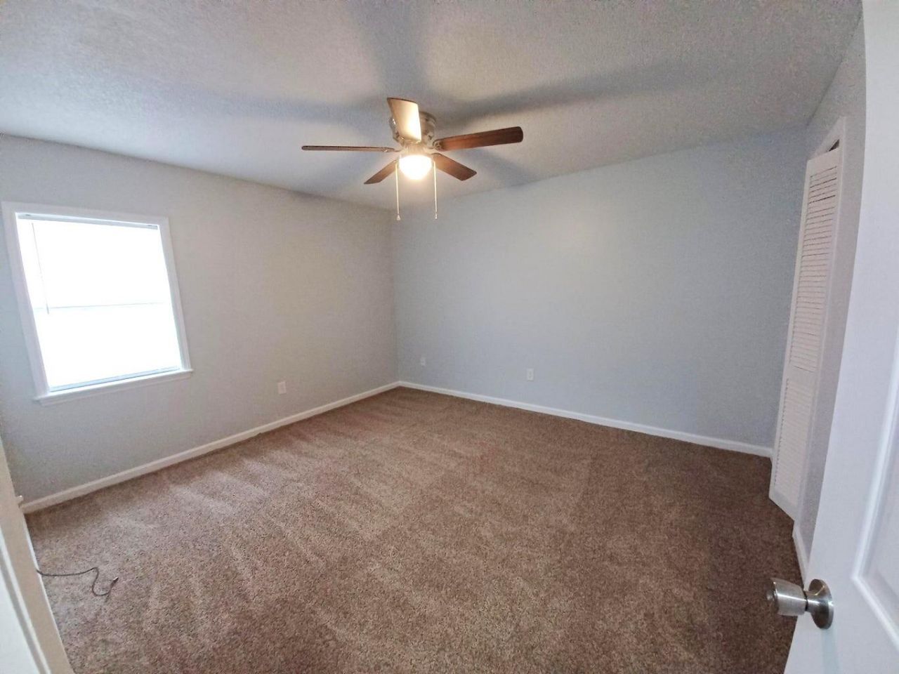 202 Oakmont Avenue Photo 6