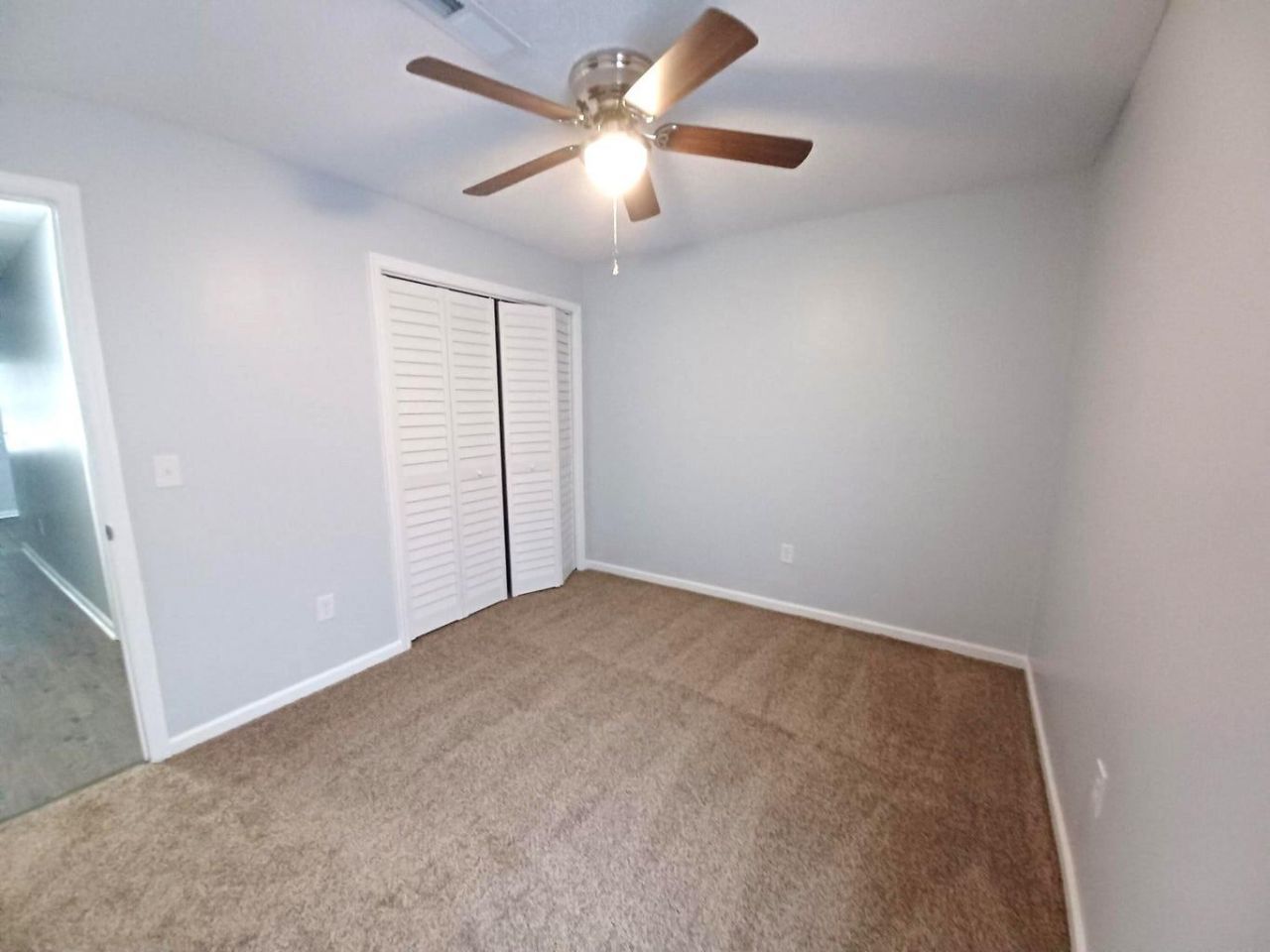 202 Oakmont Avenue Photo 9