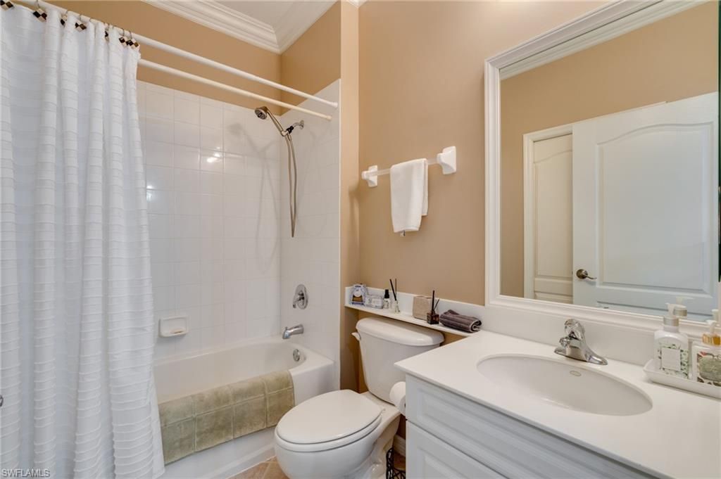 1118 Sweetwater Ln, Unit 1305, Naples, FL 34110 Photo