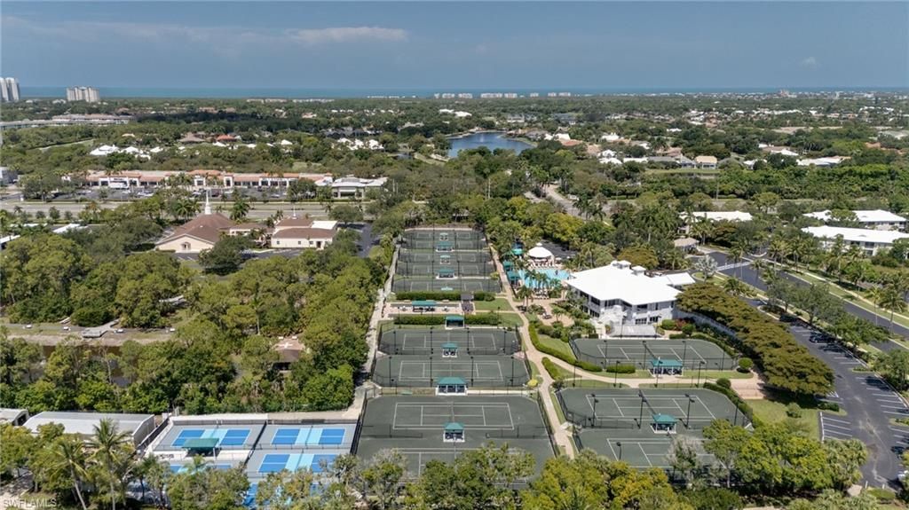 1118 Sweetwater Ln, Unit 1305, Naples, FL 34110 Photo