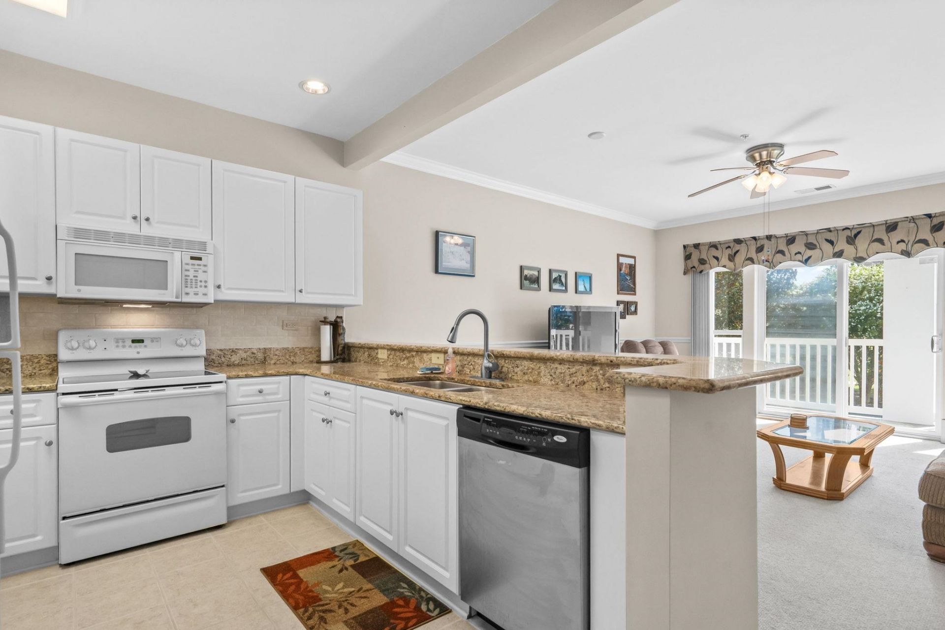 1009 World Tour Blvd. Photo 13