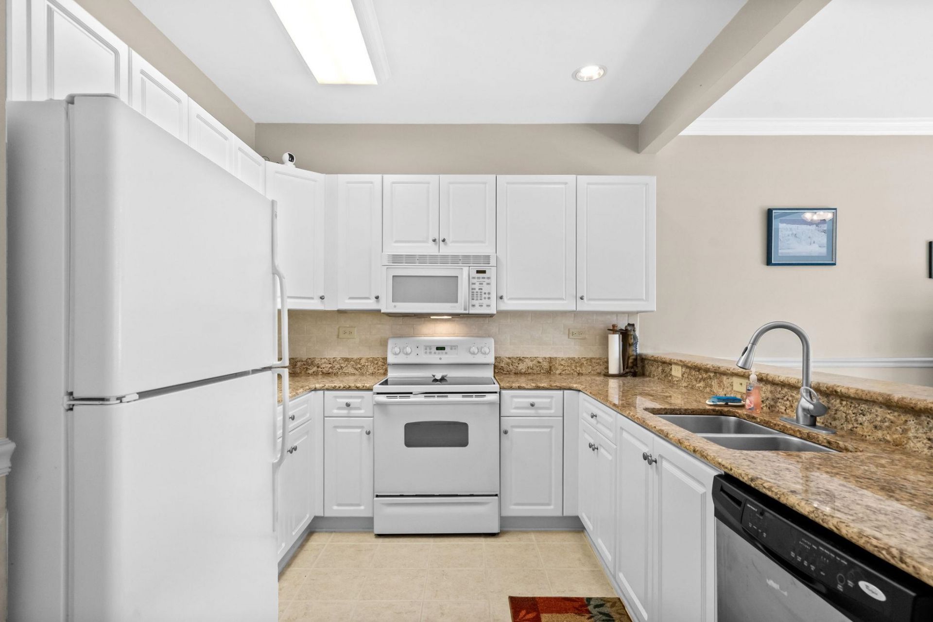 1009 World Tour Blvd. Photo 14