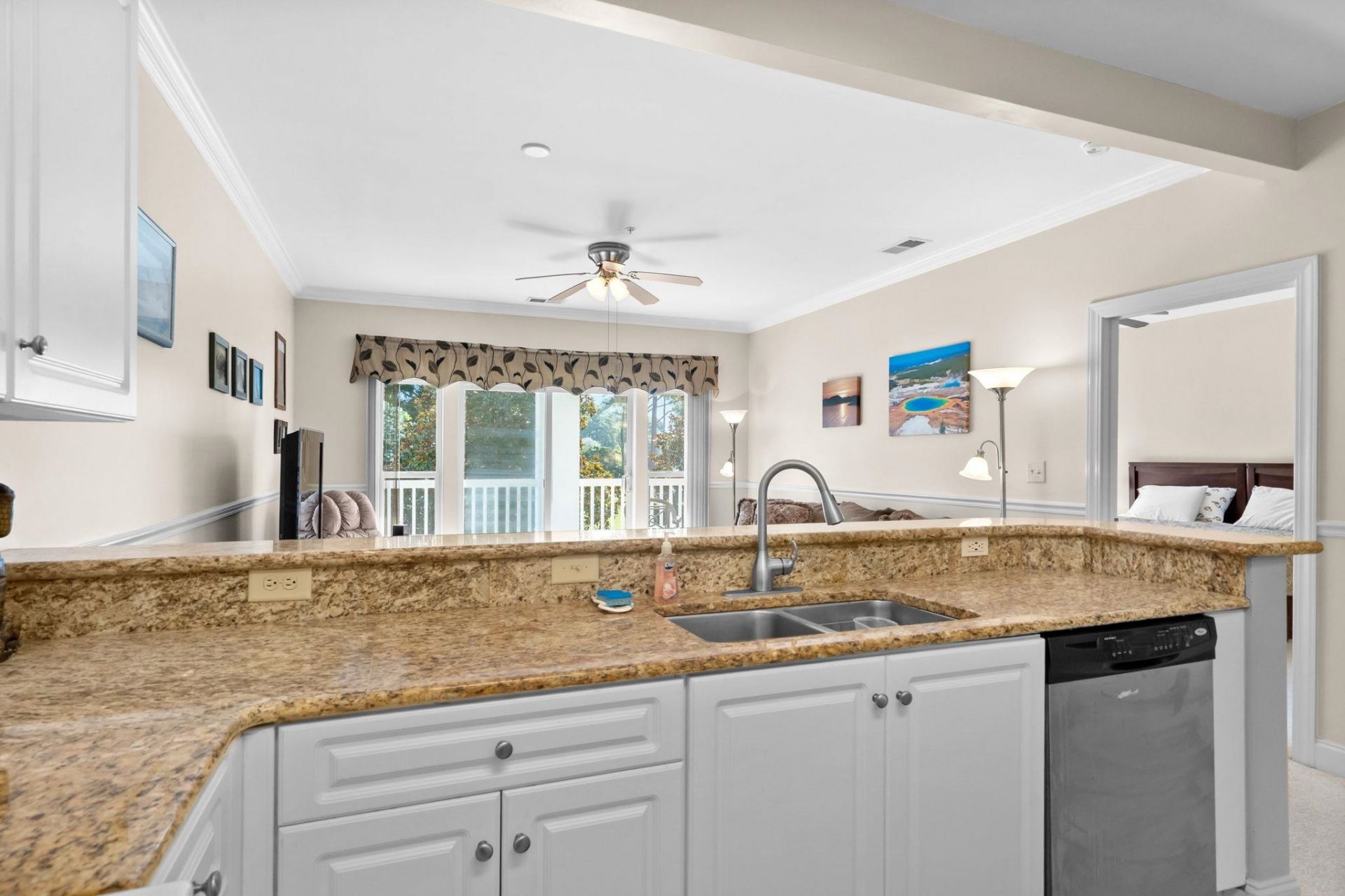 1009 World Tour Blvd. Photo 16
