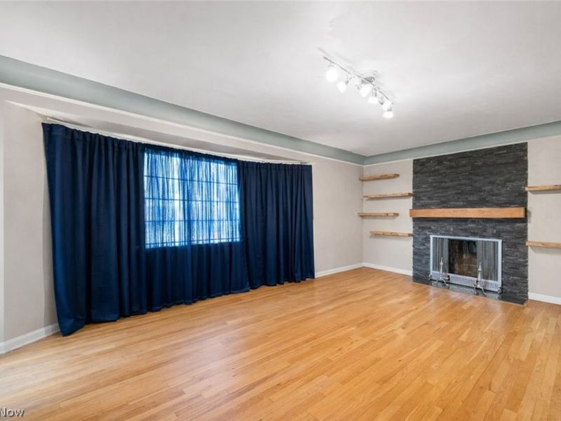 4090 Silsby Road, University Heights, OH 44118 Photo 2