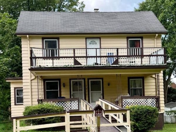 2916 CHARLESTON AVENUE, HALETHORPE, MD 21227