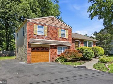 1229 CORNWELLS AVENUE, BENSALEM, PA 19020