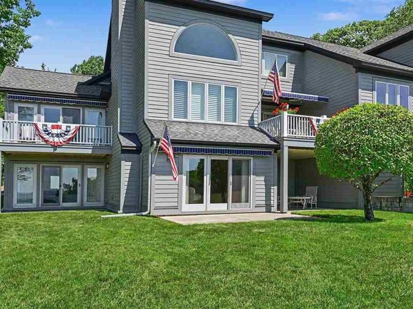 5463 Windigo, Unit 21, Harbor Springs, MI 49740