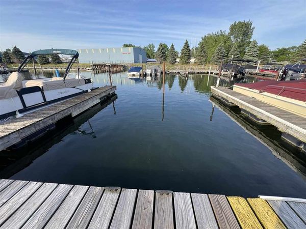 E Michigan Avenue, Unit Slip 230, Au Gres, MI 48703