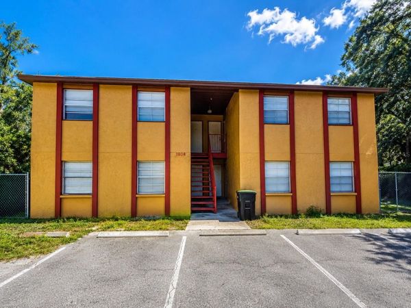 TAMPA, FL 33613