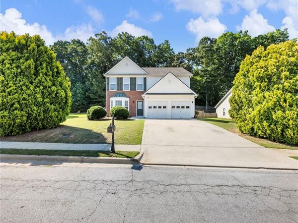 2535 Fairmont Park Court , Dacula, GA 30019