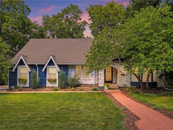 8329 Rosehill Road, Lenexa, KS 66215