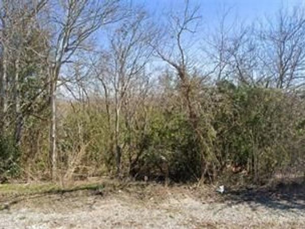 24400 CHEF MENTEUR Highway , New Orleans, LA 70129