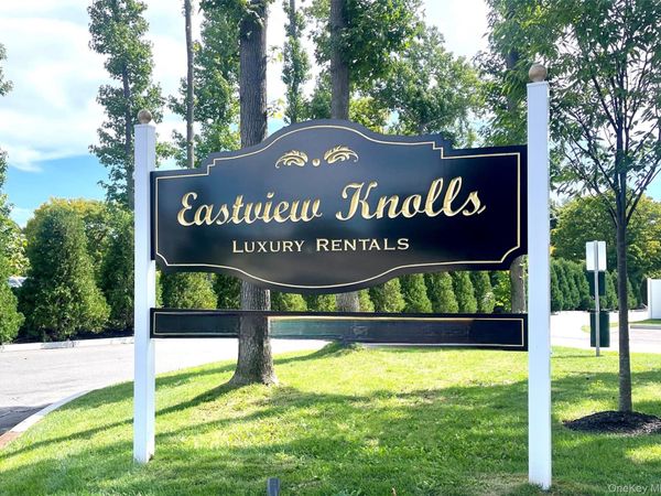 221 Eastview Drive, Unit 17, Central Islip, NY 11722