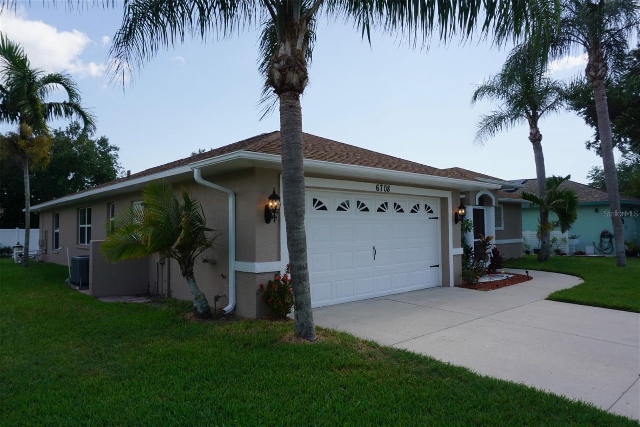 6708 66th Avenue E, Bradenton, FL 34203 Photo