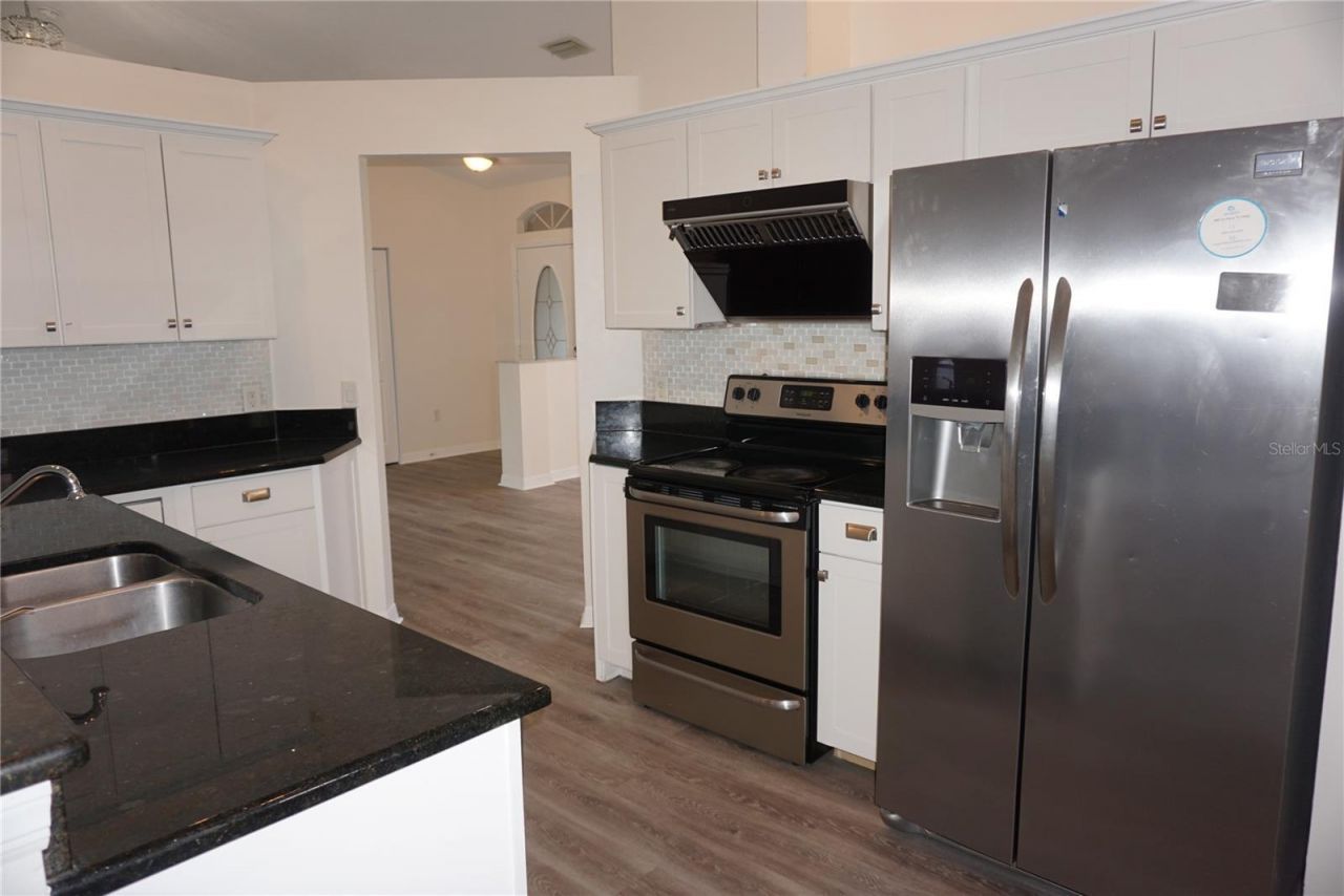 6708 66th Avenue E, Bradenton, FL 34203 Photo