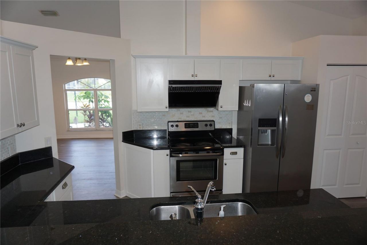 6708 66th Avenue E, Bradenton, FL 34203 Photo