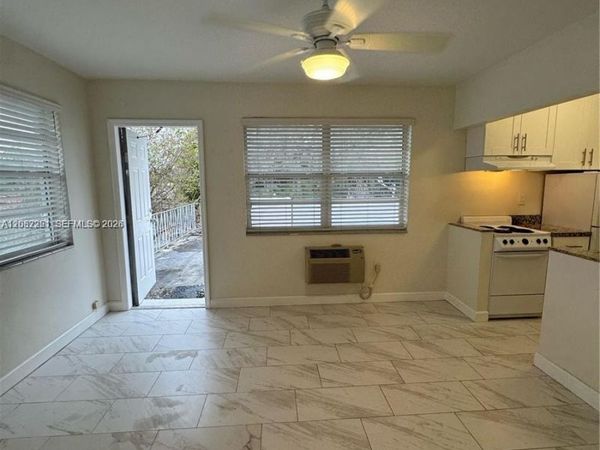11890 NE 16th Ave, Unit 6, Miami, FL 33161