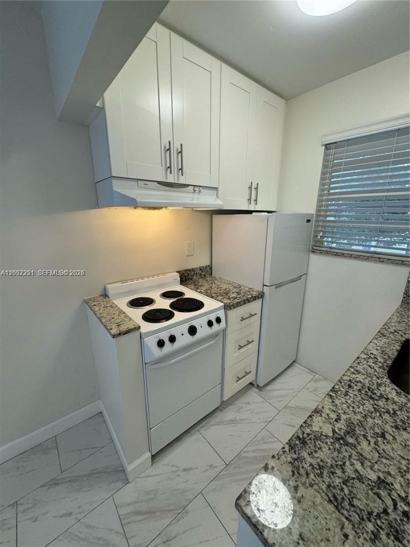 11890 NE 16th Ave, Unit 6, Miami, FL 33161 Photo