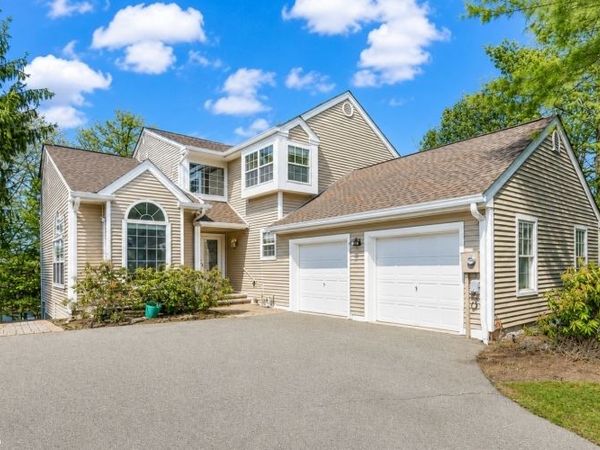 15 Ryan Ln, Lincoln Park, NJ 07035