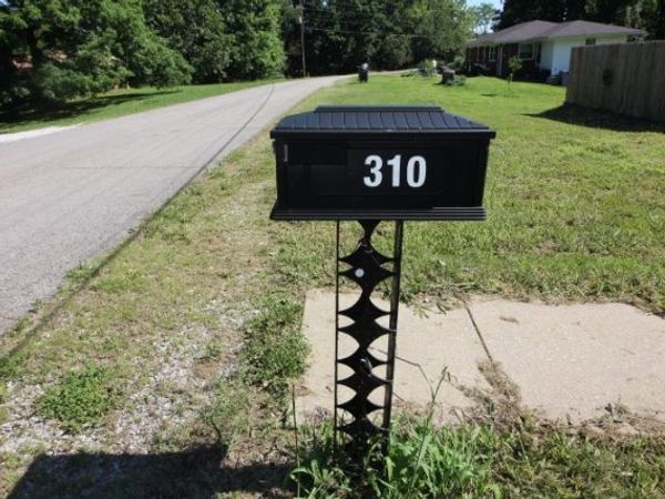310 Dogwood Dr , Erin, TN 37061