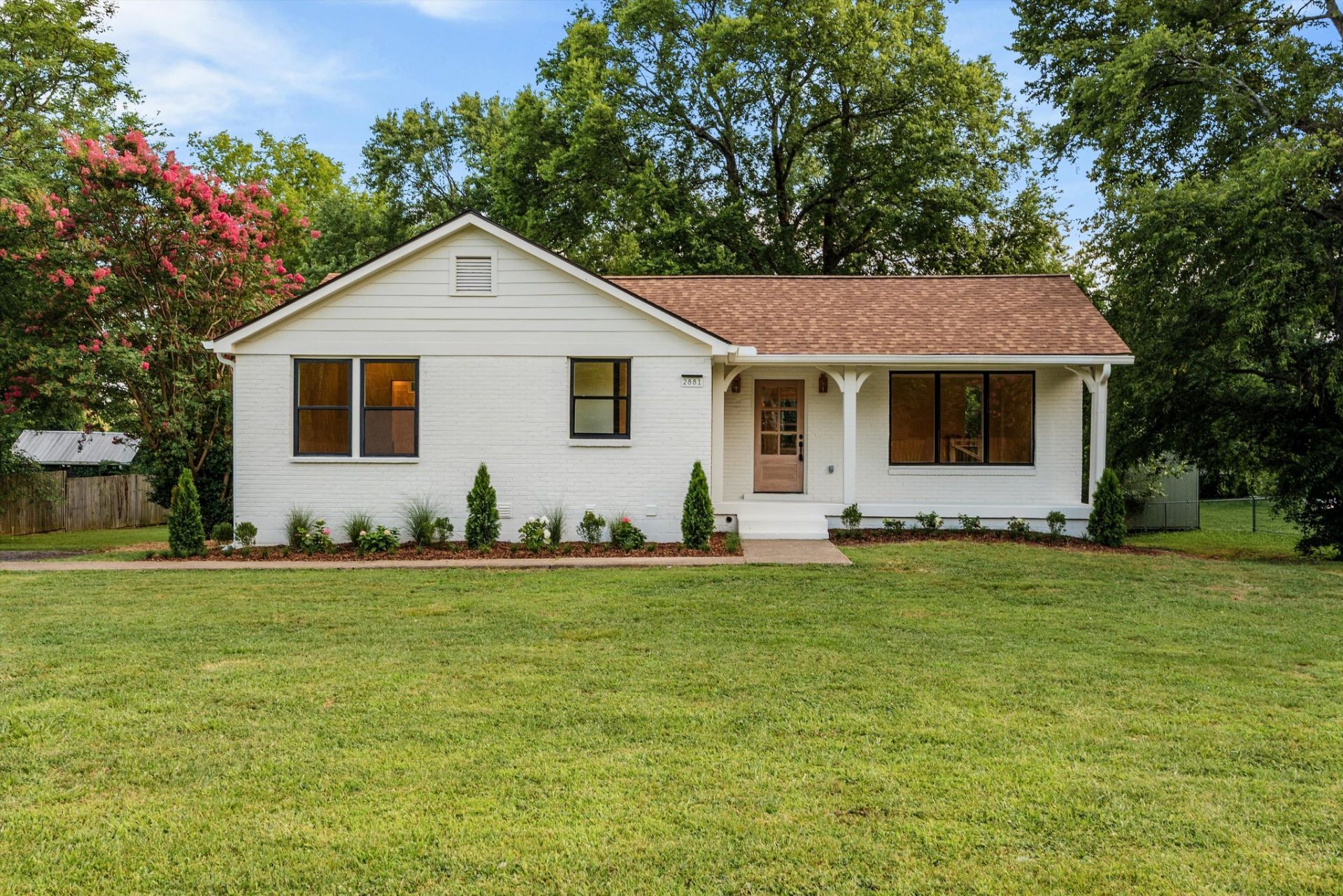 2881 Lyncrest Dr , Nashville, TN 37214 Main Photo