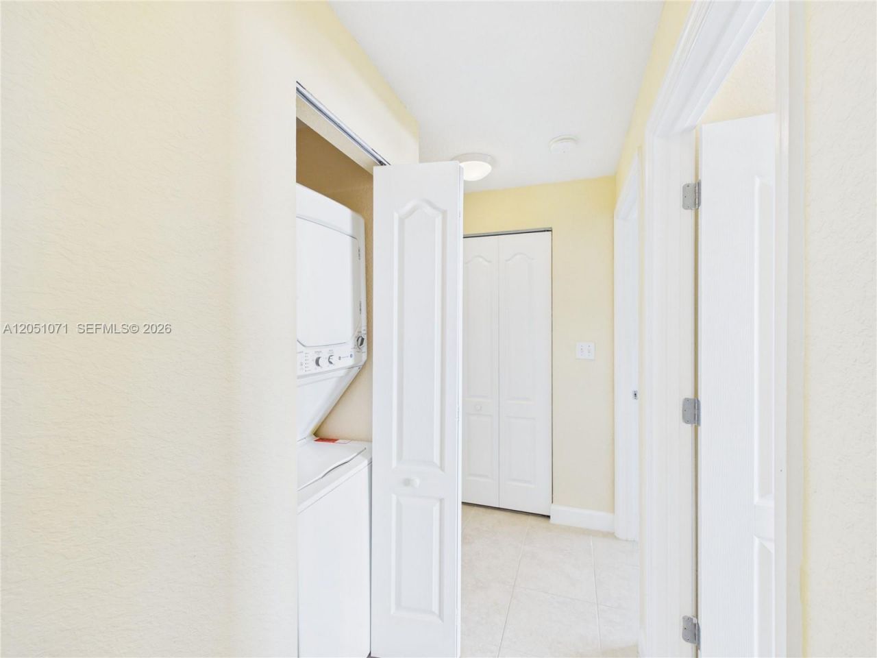 6001 SW 70th St , Unit 502, South Miami, FL 33143 Photo