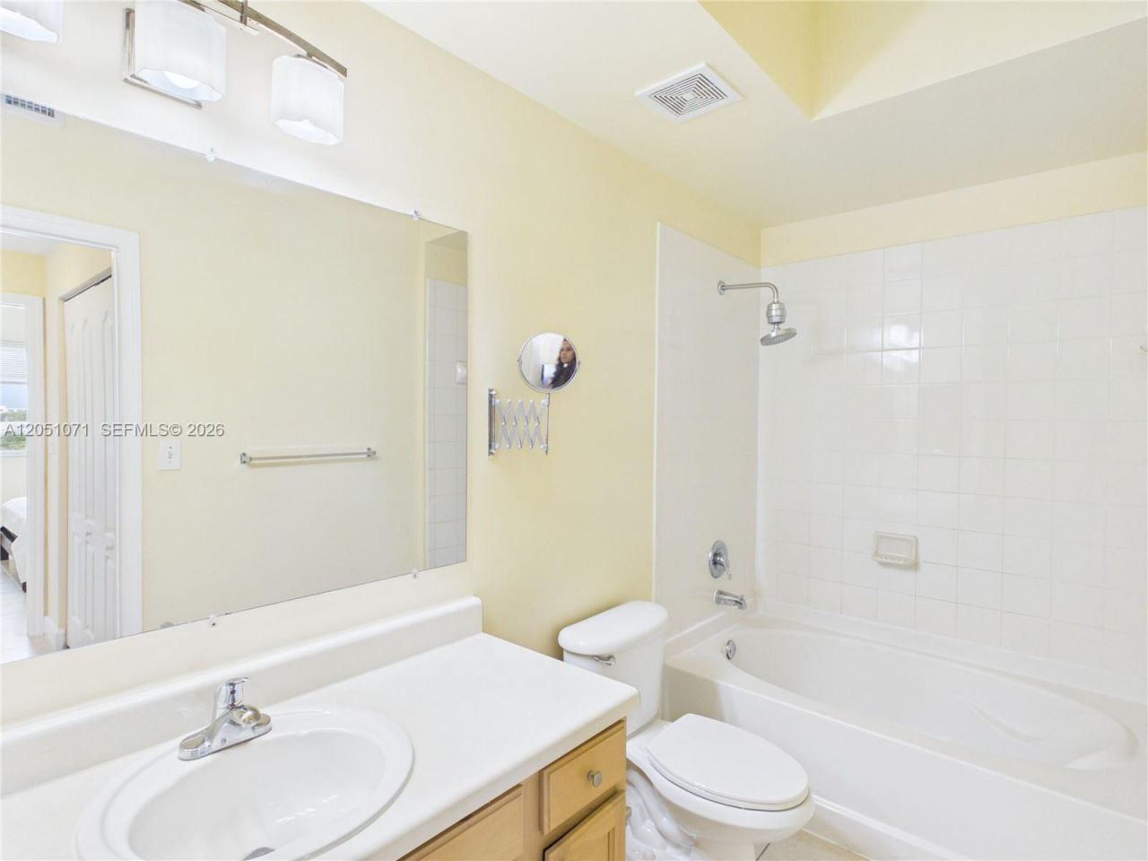 6001 SW 70th St , Unit 502, South Miami, FL 33143 Photo