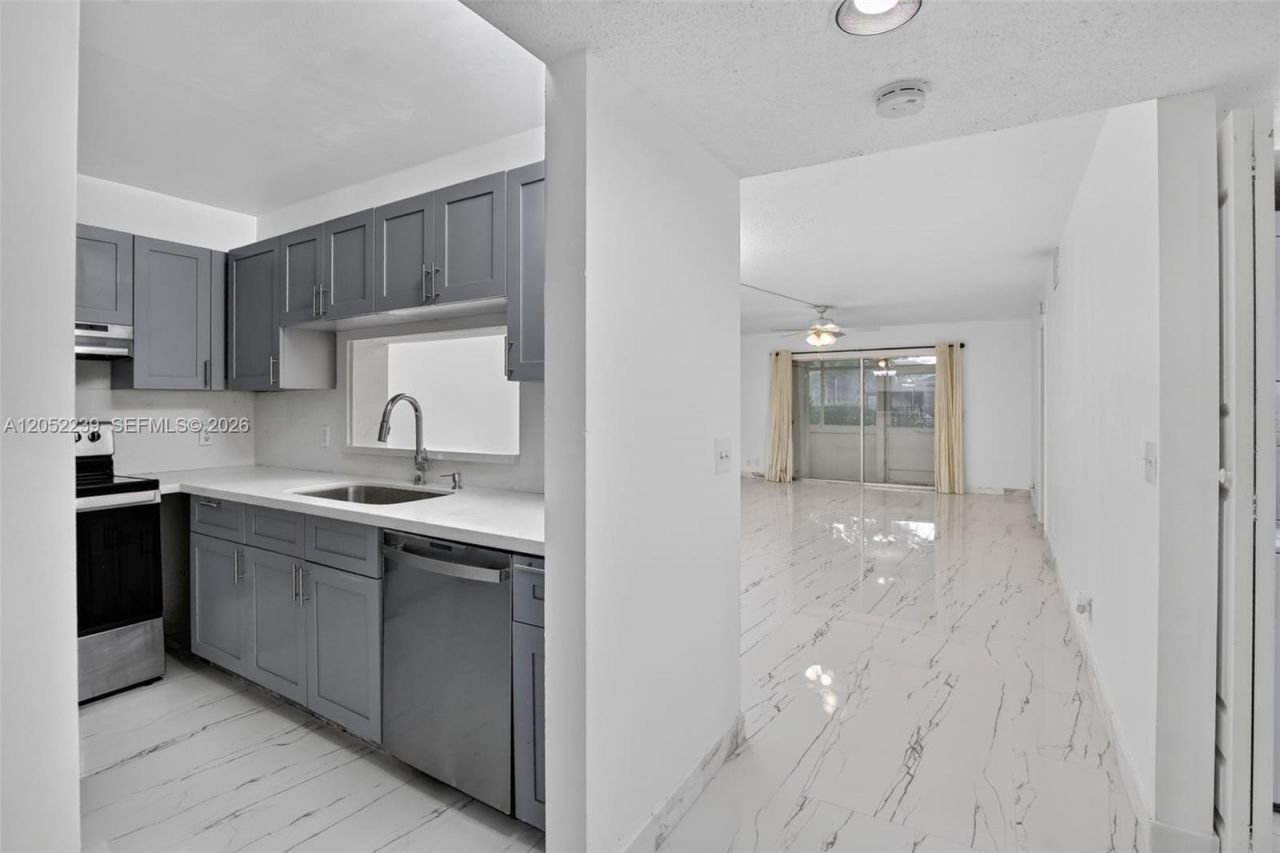 Please Call For Address, Unit 108H, Pembroke Pines, FL 33027 Photo