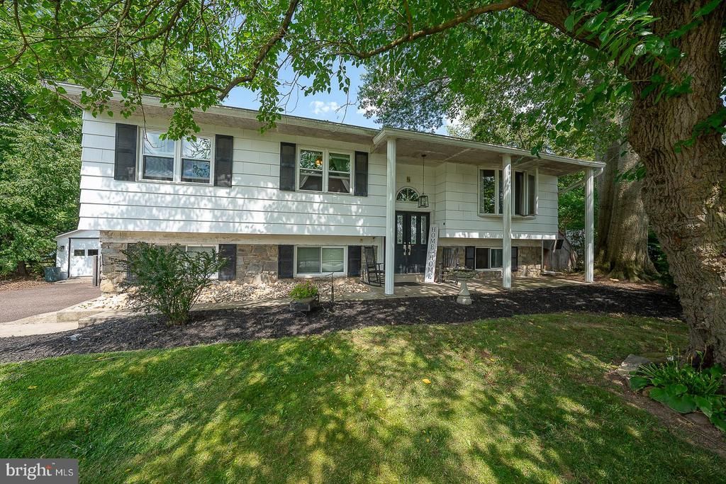 24 BRIMFIELD , AUDUBON, PA 19403