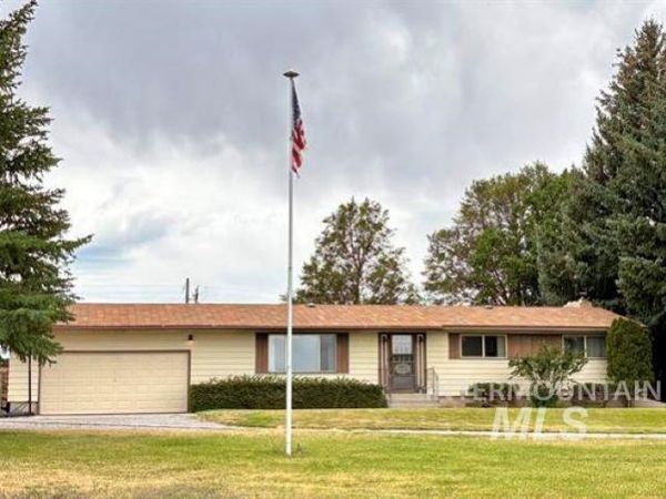 3197 Eagle Rock Road, American Falls, ID 83211