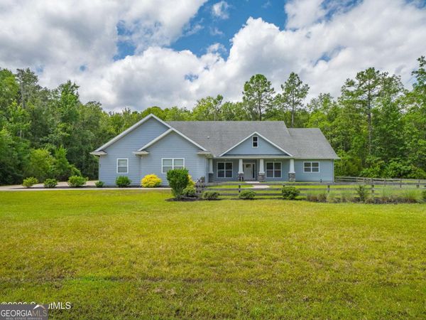97 Sandy Bottom Court, Kingsland, GA 31548