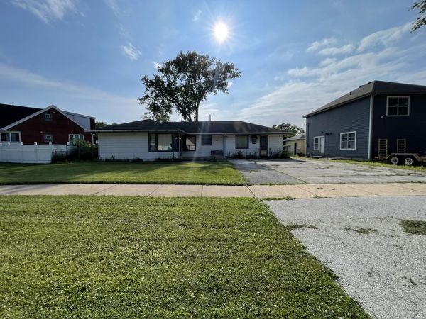 8212 Mulligan Avenue , Burbank, IL 60459