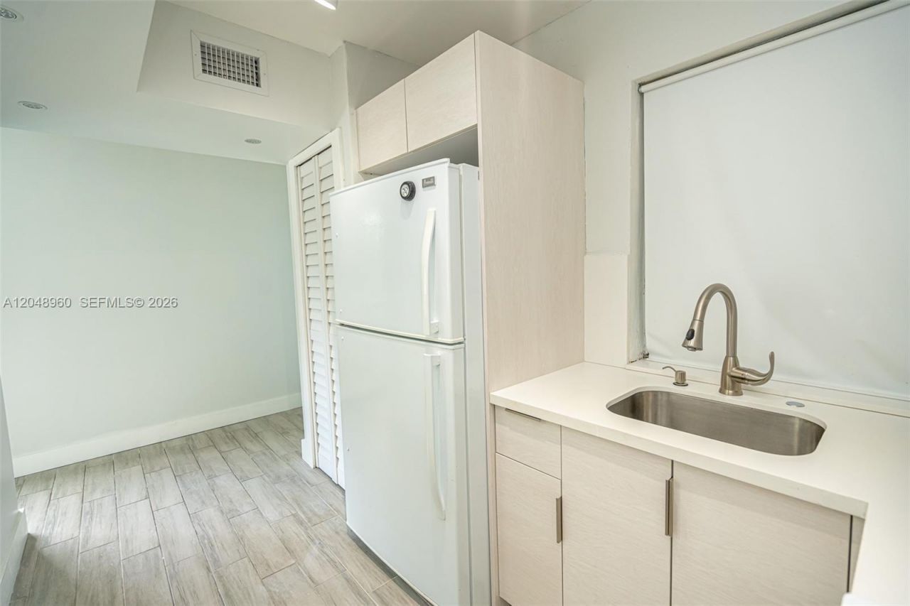 810 Salzedo St , Unit 15, Coral Gables, FL 33134 Photo