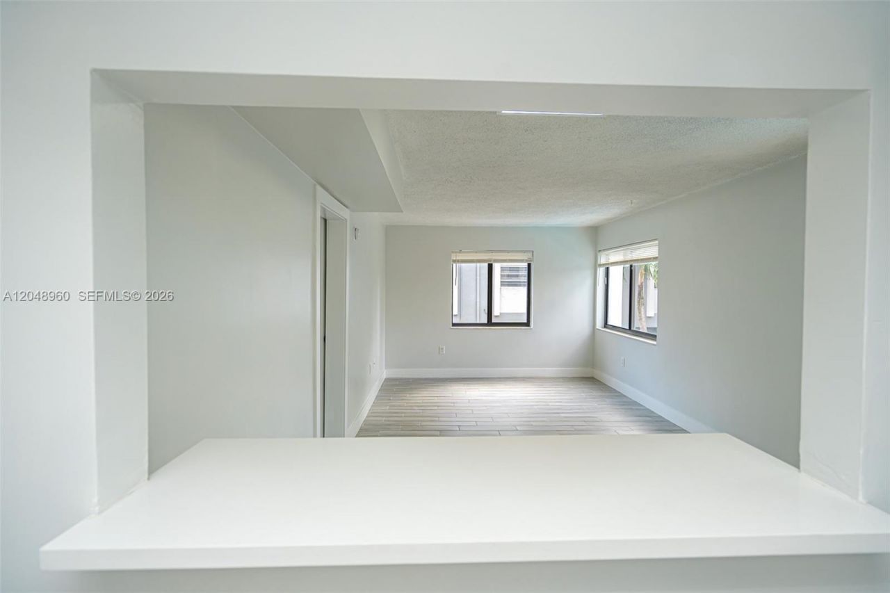 810 Salzedo St , Unit 15, Coral Gables, FL 33134 Photo