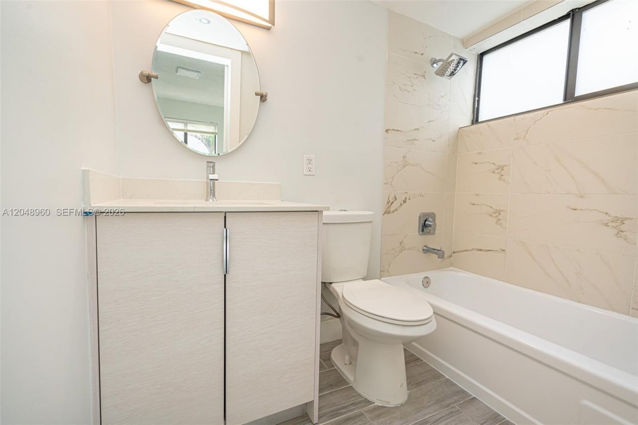 810 Salzedo St , Unit 15, Coral Gables, FL 33134 Photo
