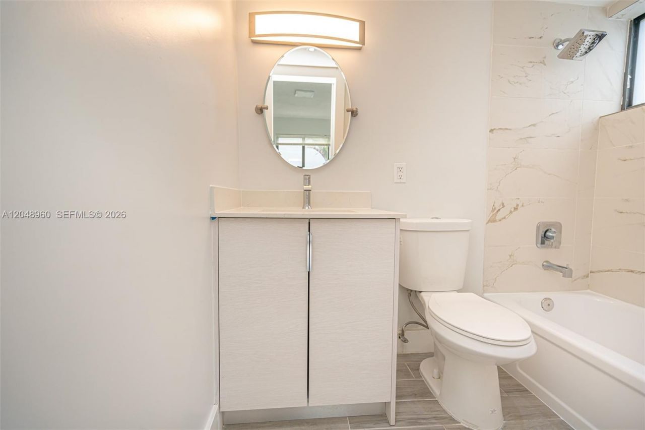 810 Salzedo St , Unit 15, Coral Gables, FL 33134 Photo