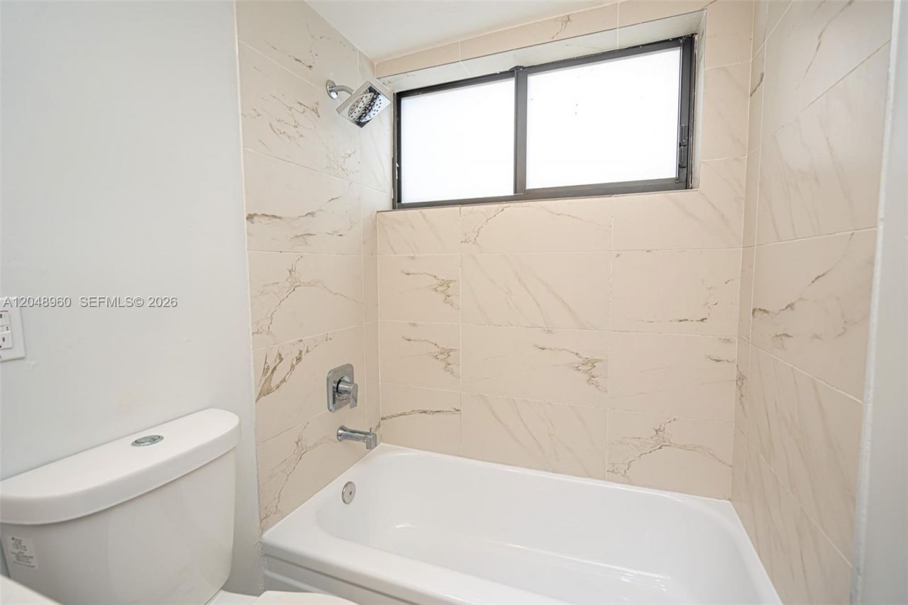 810 Salzedo St , Unit 15, Coral Gables, FL 33134 Photo