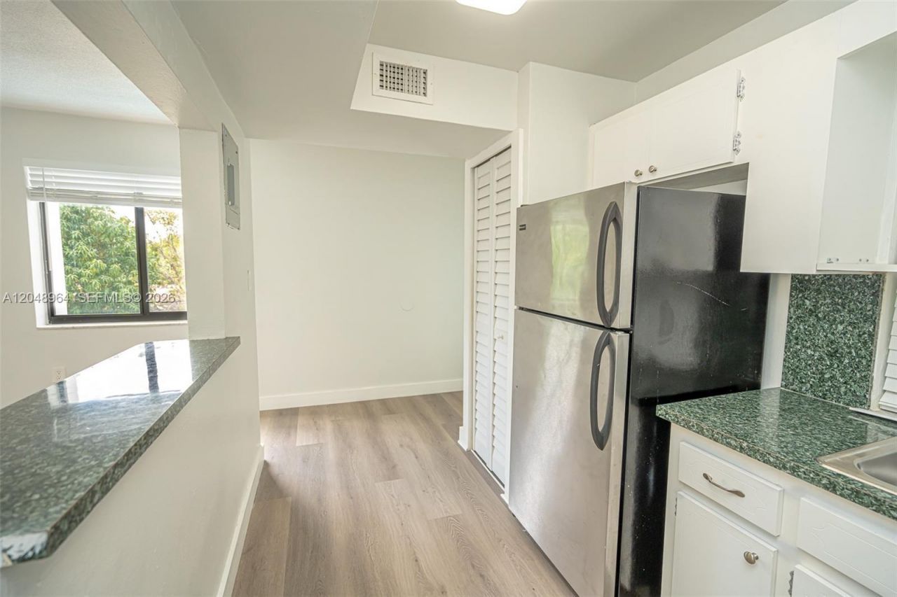 810 Salzedo St , Unit 10, Coral Gables, FL 33134 Photo