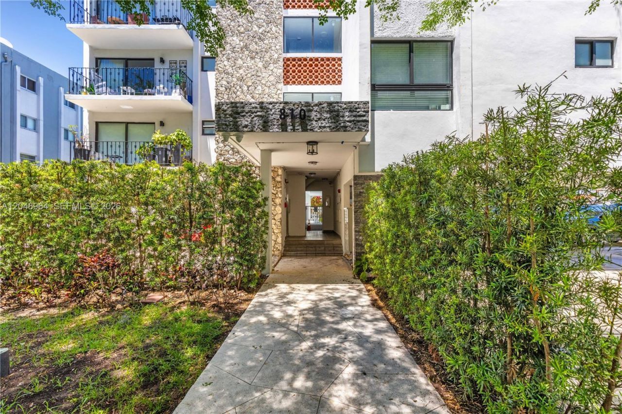 810 Salzedo St , Unit 10, Coral Gables, FL 33134 Photo