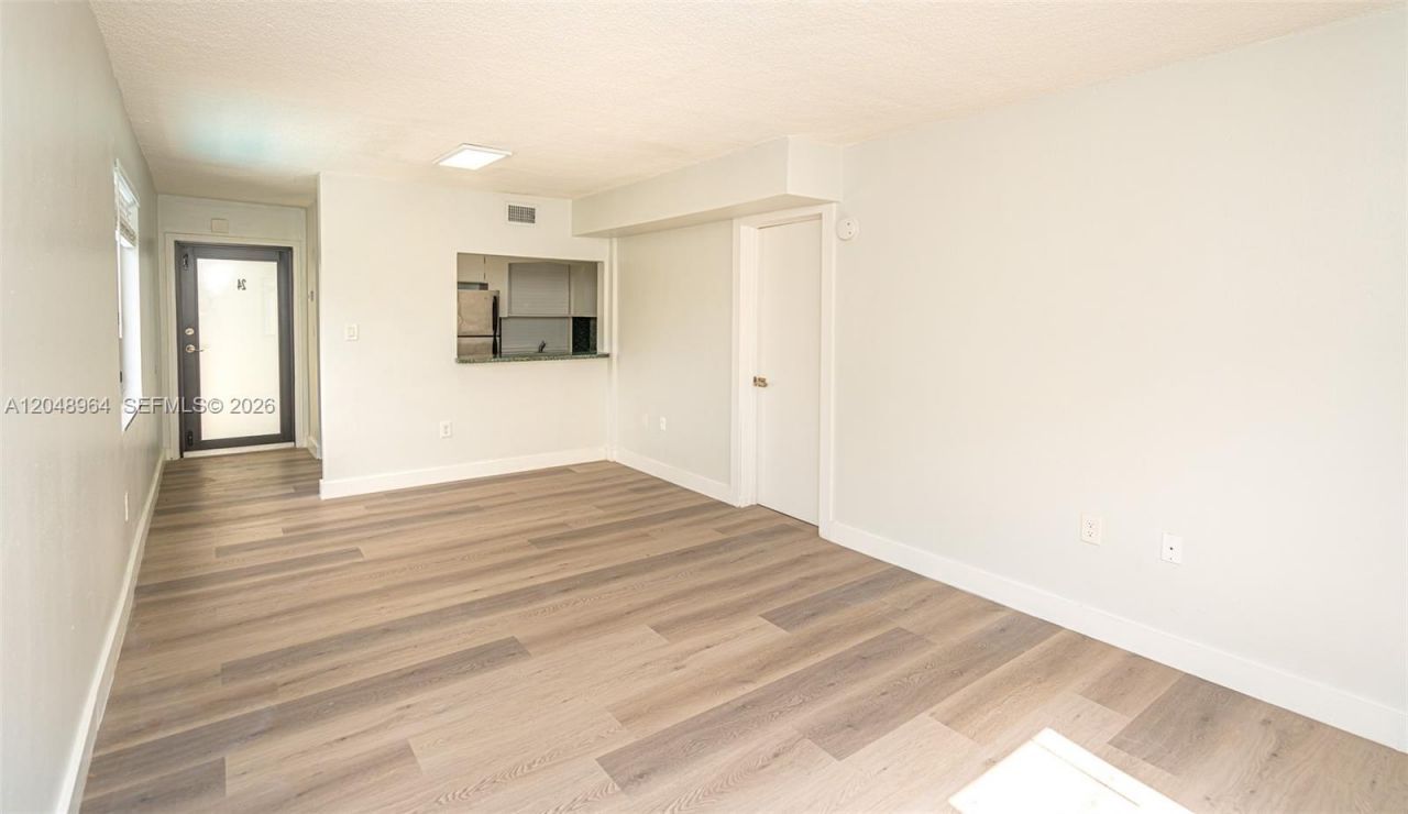 810 Salzedo St , Unit 10, Coral Gables, FL 33134 Photo