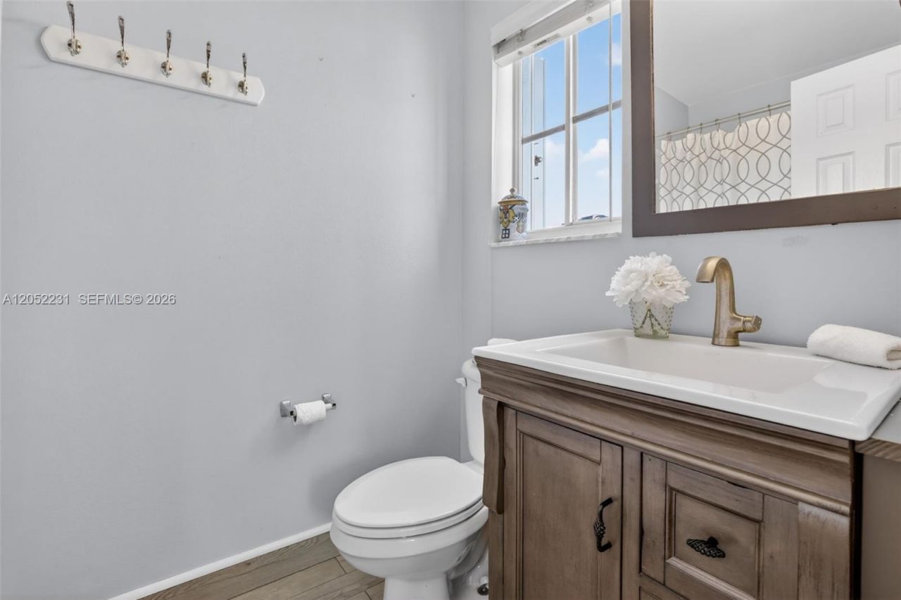 1311 Croton Ct, Weston, FL 33327 Photo
