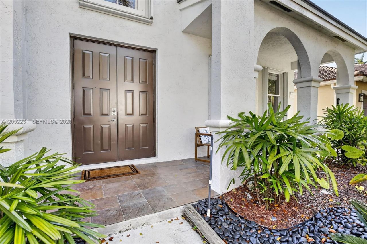 1311 Croton Ct, Weston, FL 33327 Photo