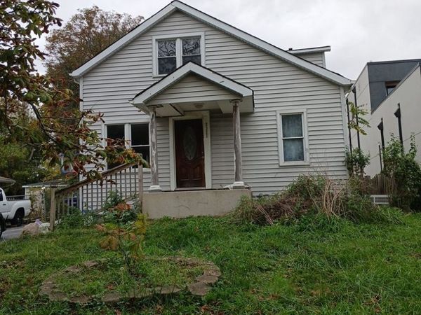 2322 Wallace Avenue , North Chicago, IL 60064