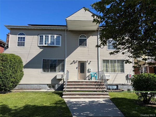 Queens Village, NY 11429