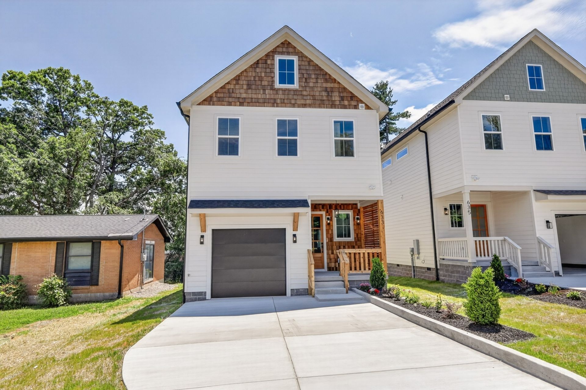 633 Claridge Dr, Nashville, TN 37214 Main Photo