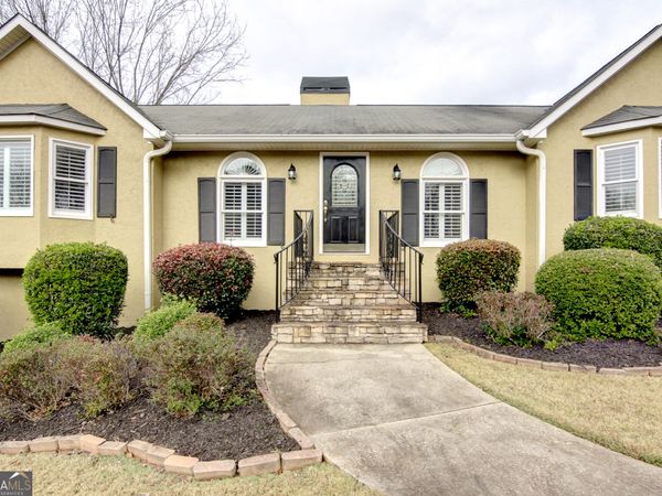 135 Tramore Trace, Tyrone, GA 30290