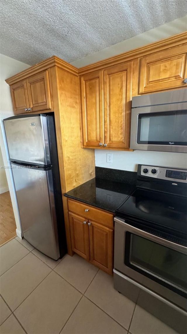 2441 SW 31st Ave , Unit 303, Miami, FL 33145 Photo